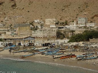 yemen.2007/fishing.boats.small.jpg