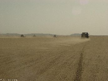 yemen.2007/ride.in.dessert.small.jpg