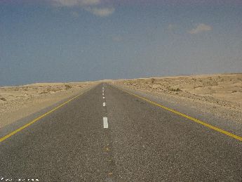 yemen.2007/road.in.dessert.small.jpg